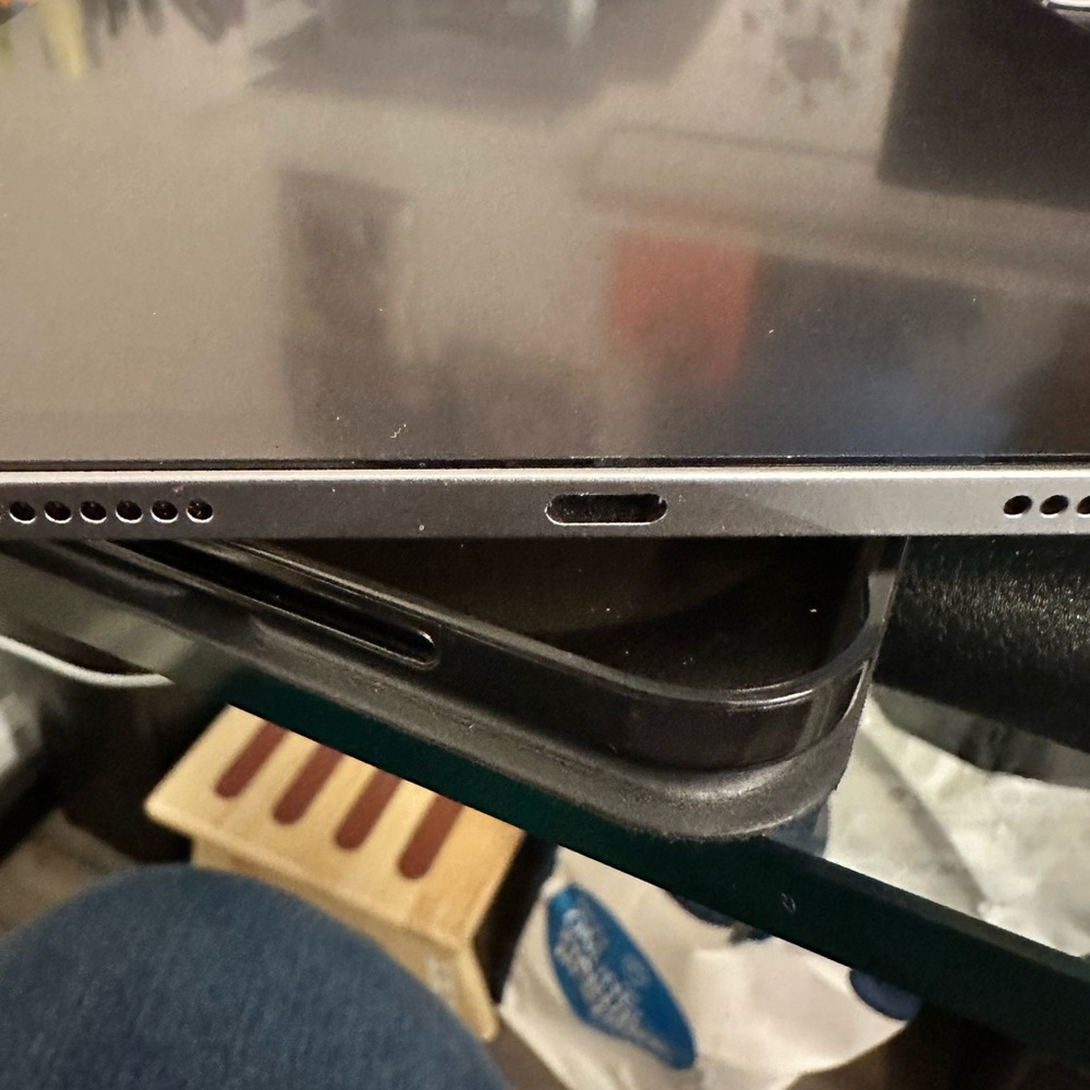 Apple iPad Pro 4th Gen 11” 128gb